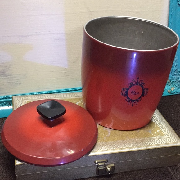 West Bend Vintage Flour Canister Red Hombre EVC - Picture 3 of 8
